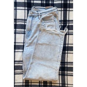 American Eagle Outfitters Highest Rise 90s Boyfriend Jeans
